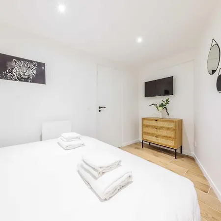 Ferienwohnung Magnificent Duplex - 2Br-6P - Near Montmartre Paris Exterior foto